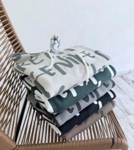 Buzo Nk Full Estampado Friza Peinada - Miniatura 2