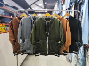 Campera de Plush C/corderito de Hombre