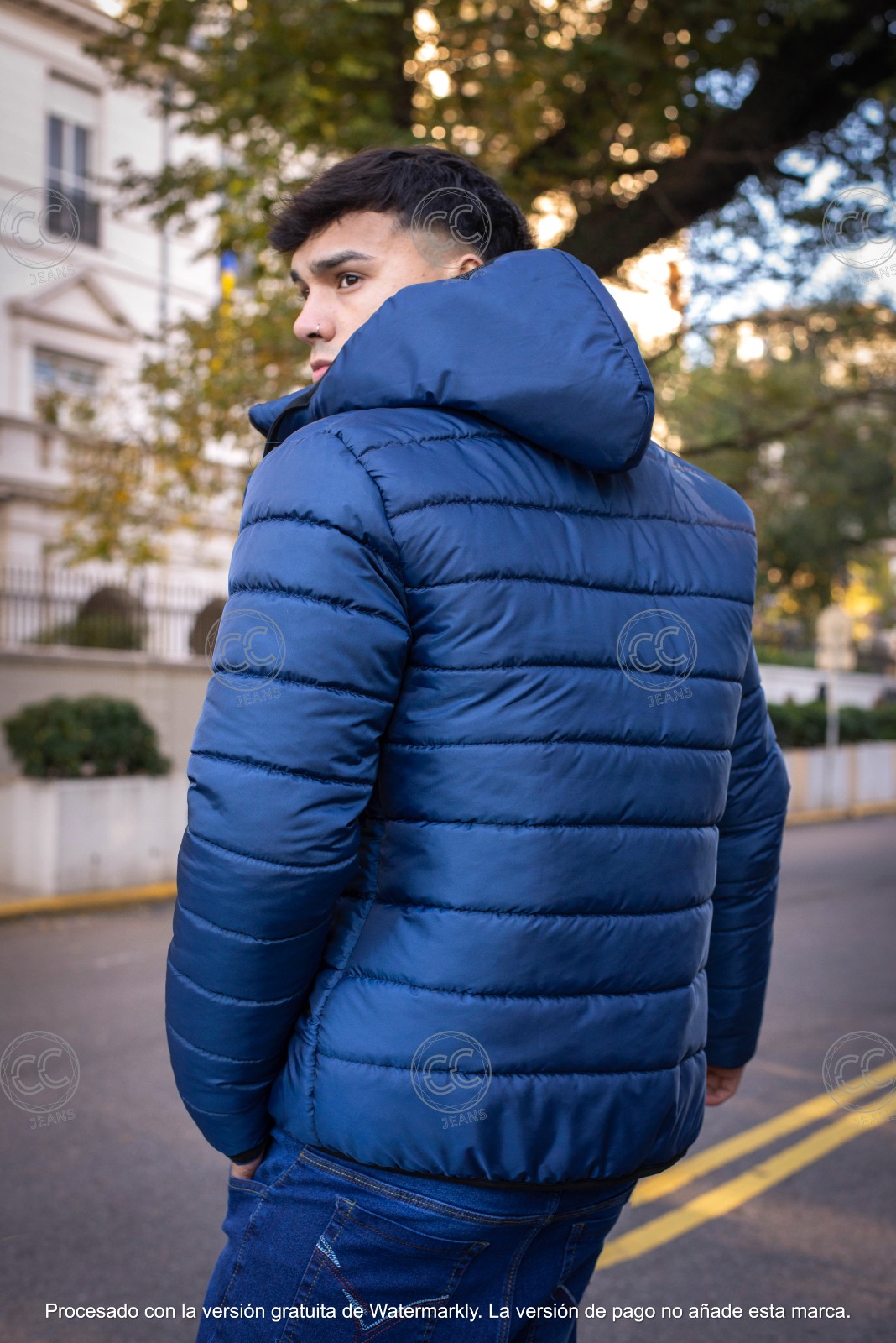Salvador - Campera Inflable Azul - WhatsApp%20Image%202025-05-26%20at%201.59.34%20PM.jpeg