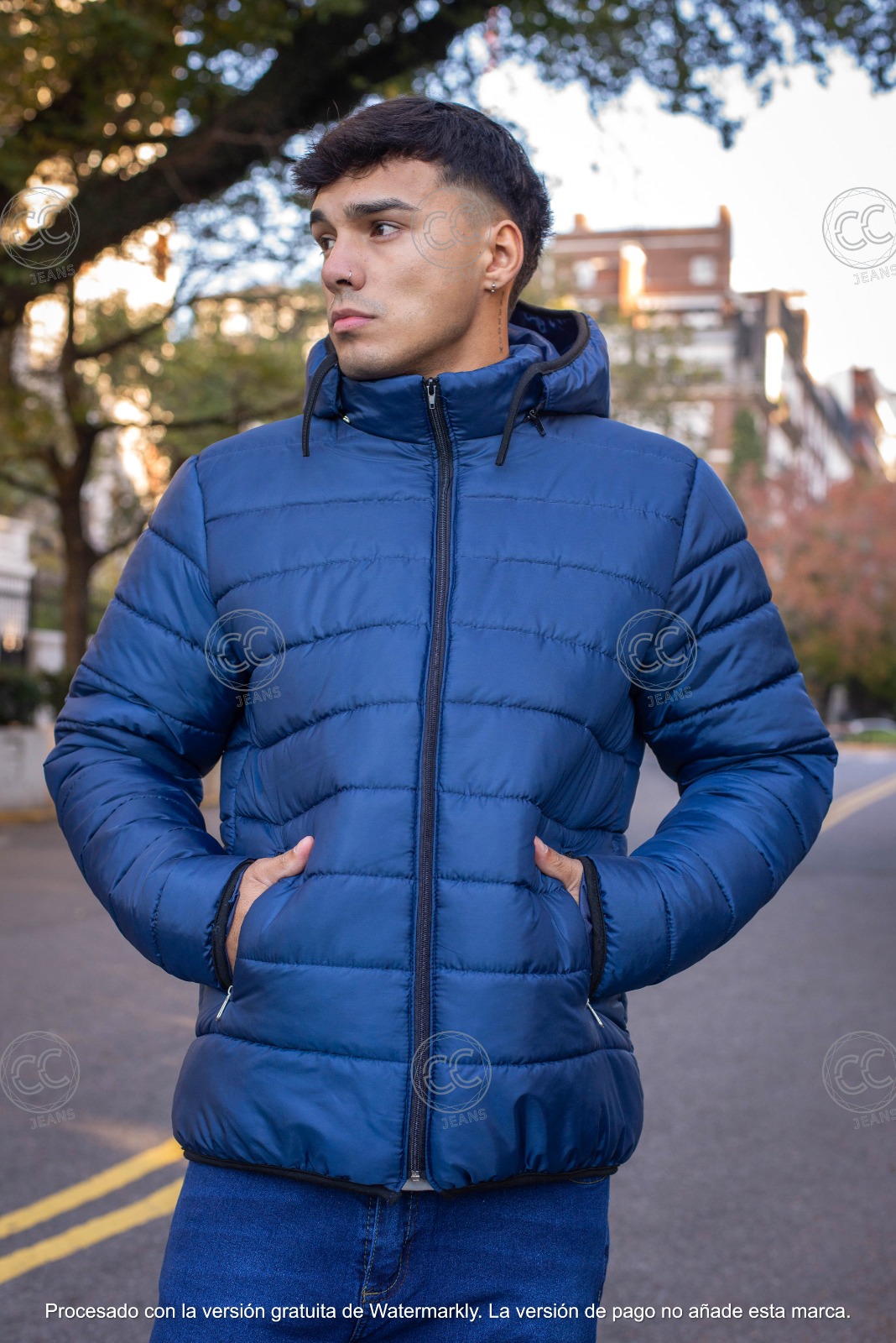 Salvador - Campera Inflable Azul - WhatsApp%20Image%202025-05-26%20at%201.59.35%20PM%20(1).jpeg