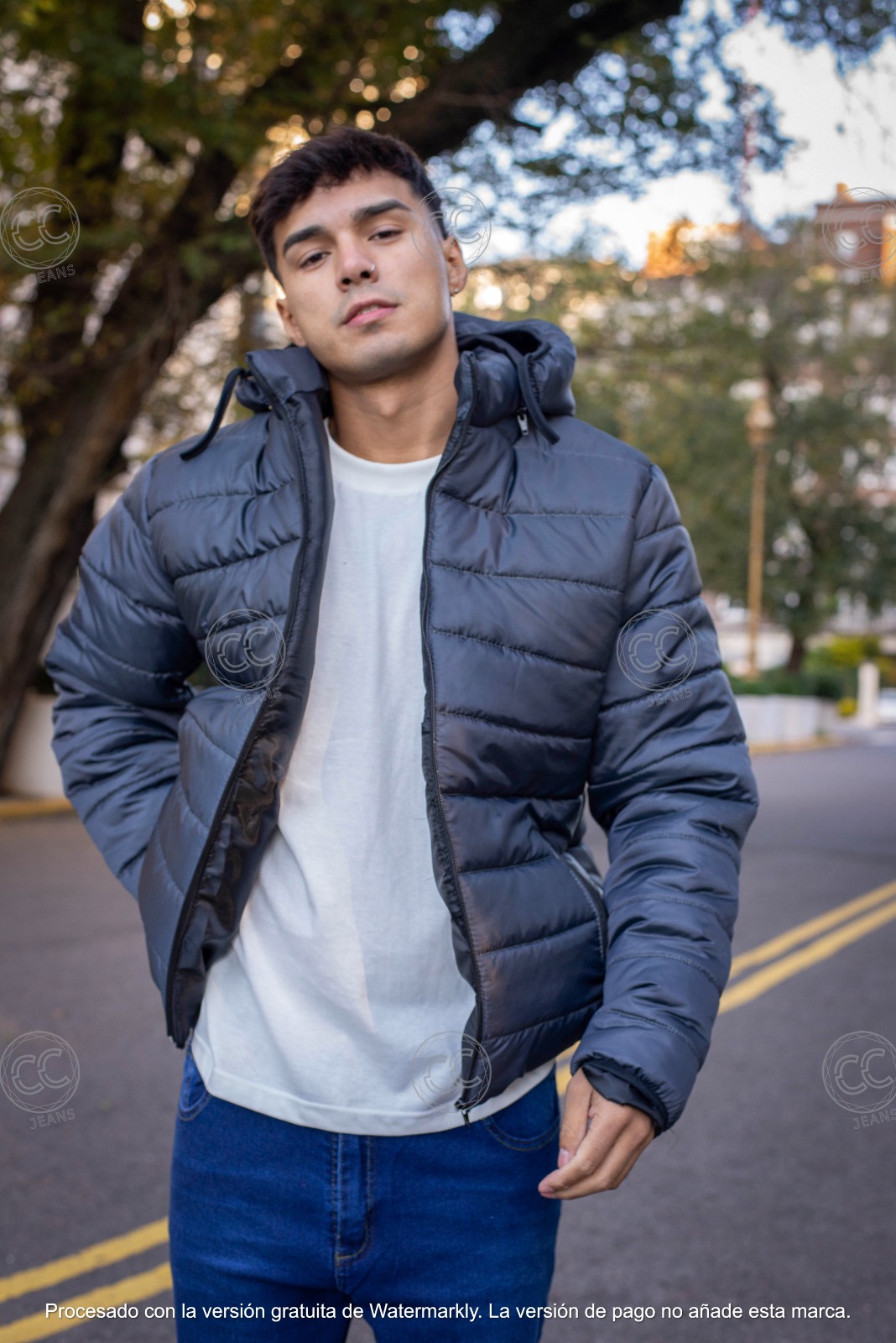 Salvador- Campera Inflable  Gris - WhatsApp%20Image%202025-05-26%20at%201.59.39%20PM%20(3).jpeg