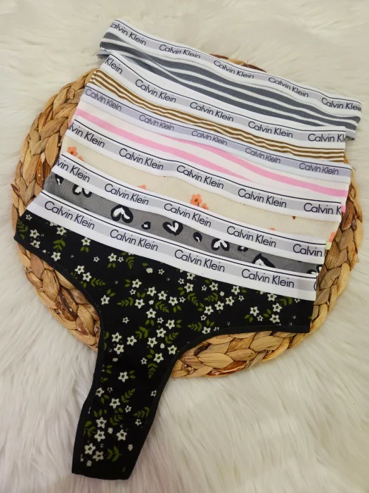 Colales Morley Calvin Klein