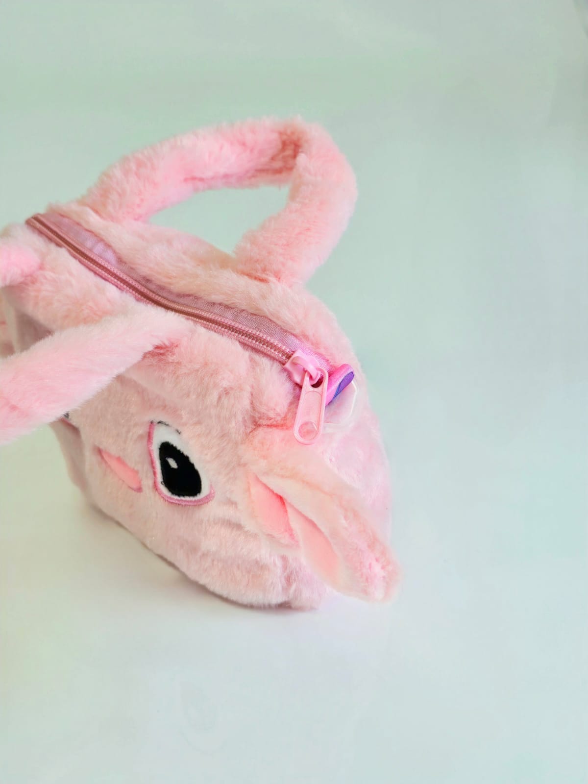Cartera de Mano Bandolera Nena Niñas Moderna Suave Peluche Angela Stitch Rosa - WhatsApp%20Image%202025-04-16%20at%2015.08.03%20(2).jpeg