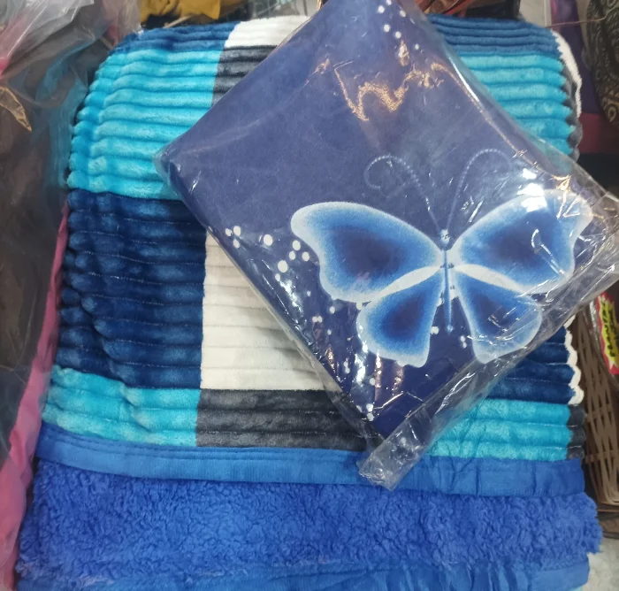 Manta C/corderito + Juego de Sábanas