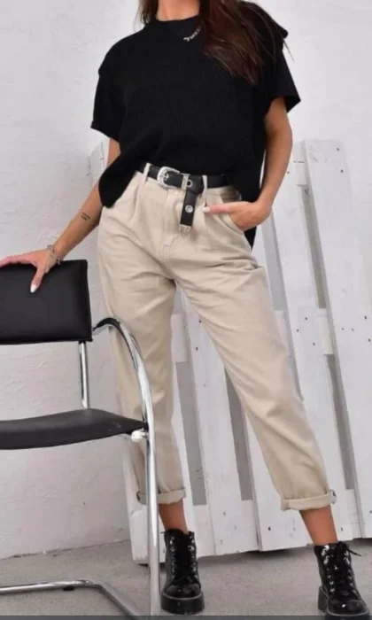 Mom Elastizado de Gabardina Beige