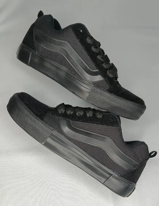 Knu Total Black
