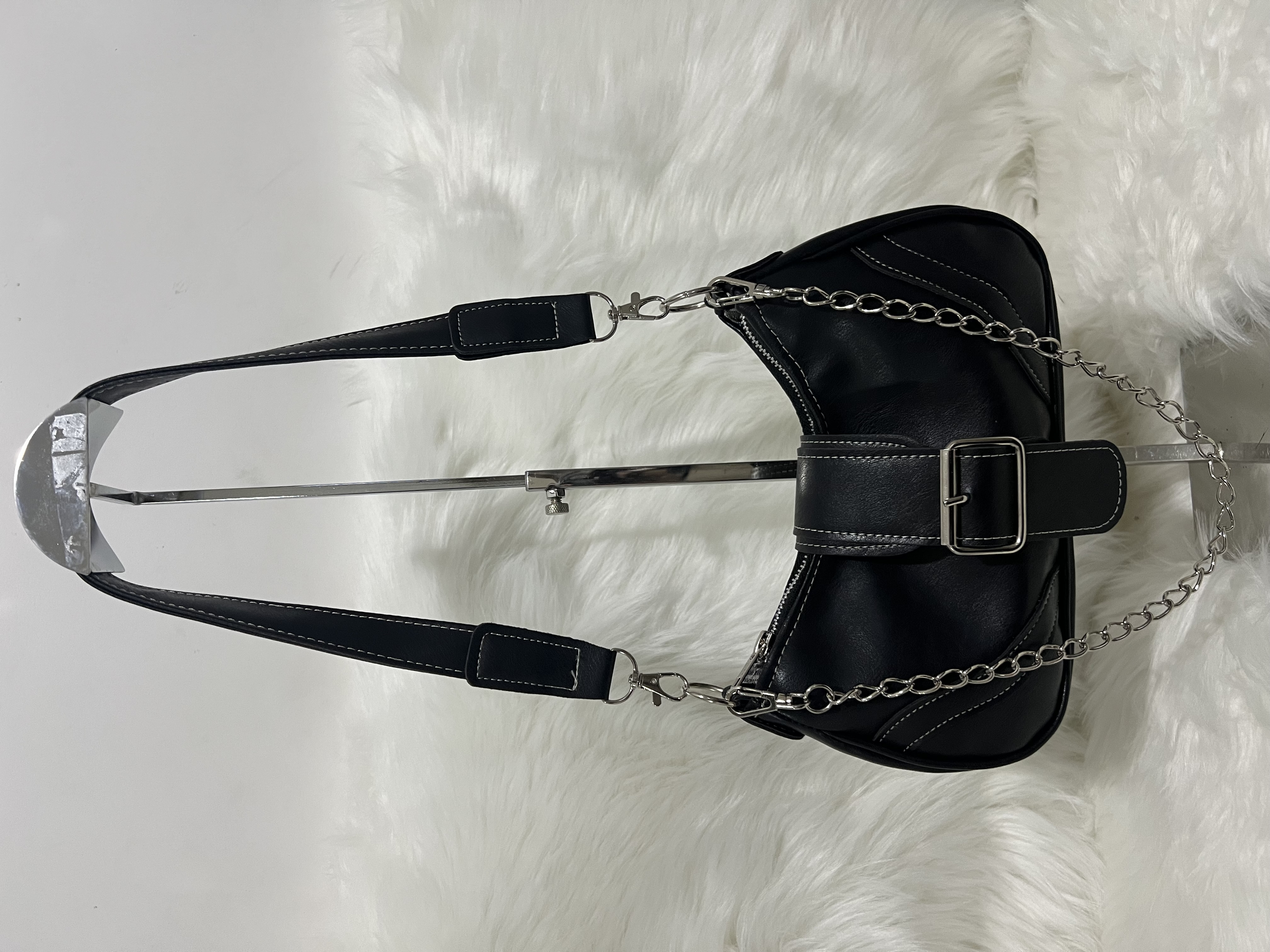 Cartera Mini Bag con Cadena Baguette Blanca Negra Bordo - IMG_1169.jpeg
