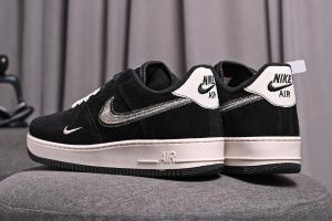 Air Force Premium Negro Gamuza Bordada - Miniatura 2