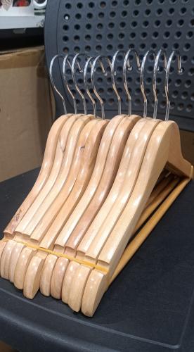 Perchas Madera de  Niño