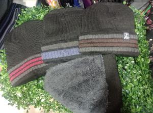 Gorro de Lana con Peluche