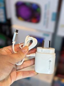 Cargador de Pared 3.3a Kosmo 3usb Tipo C - Miniatura 2