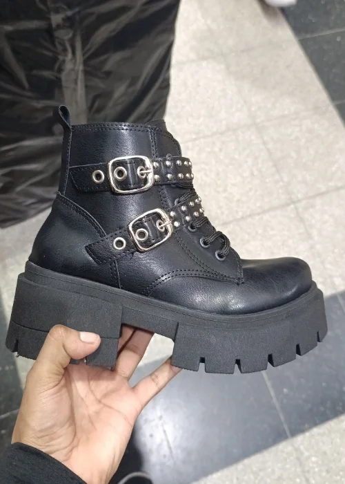 Borcegos con Cinta de Strass