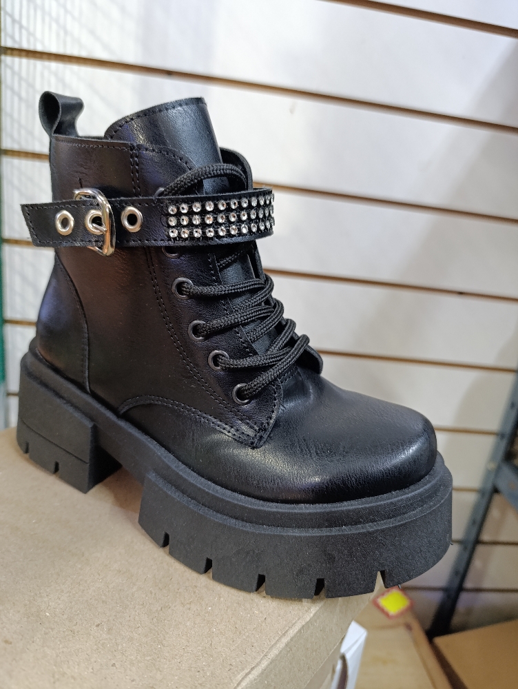 Borcegos con Cinta de Strass - Imagen 2
