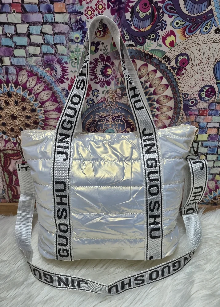 Ingreso un Nuevo Modelo de Bolso Puffer Rompeviento - Imagen 3