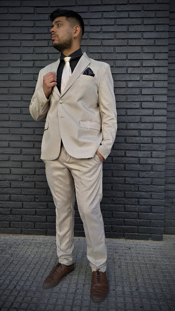 Trajes con Abertura - Imagen 3