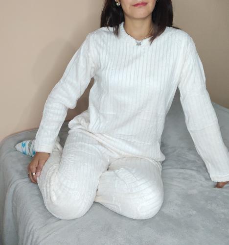 Conjunto Pijama Plush Lisas - Miniatura 2