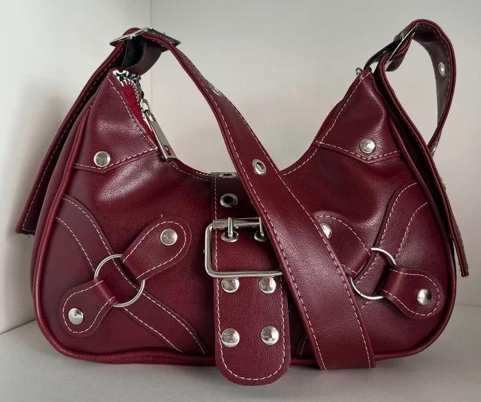 Cartera al Hombro Chica Mini Bag Baguette Bordo Negra