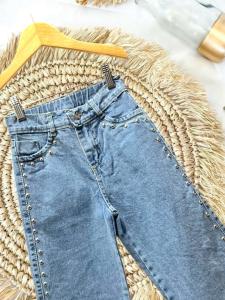 Jeans con Tachas de Nena