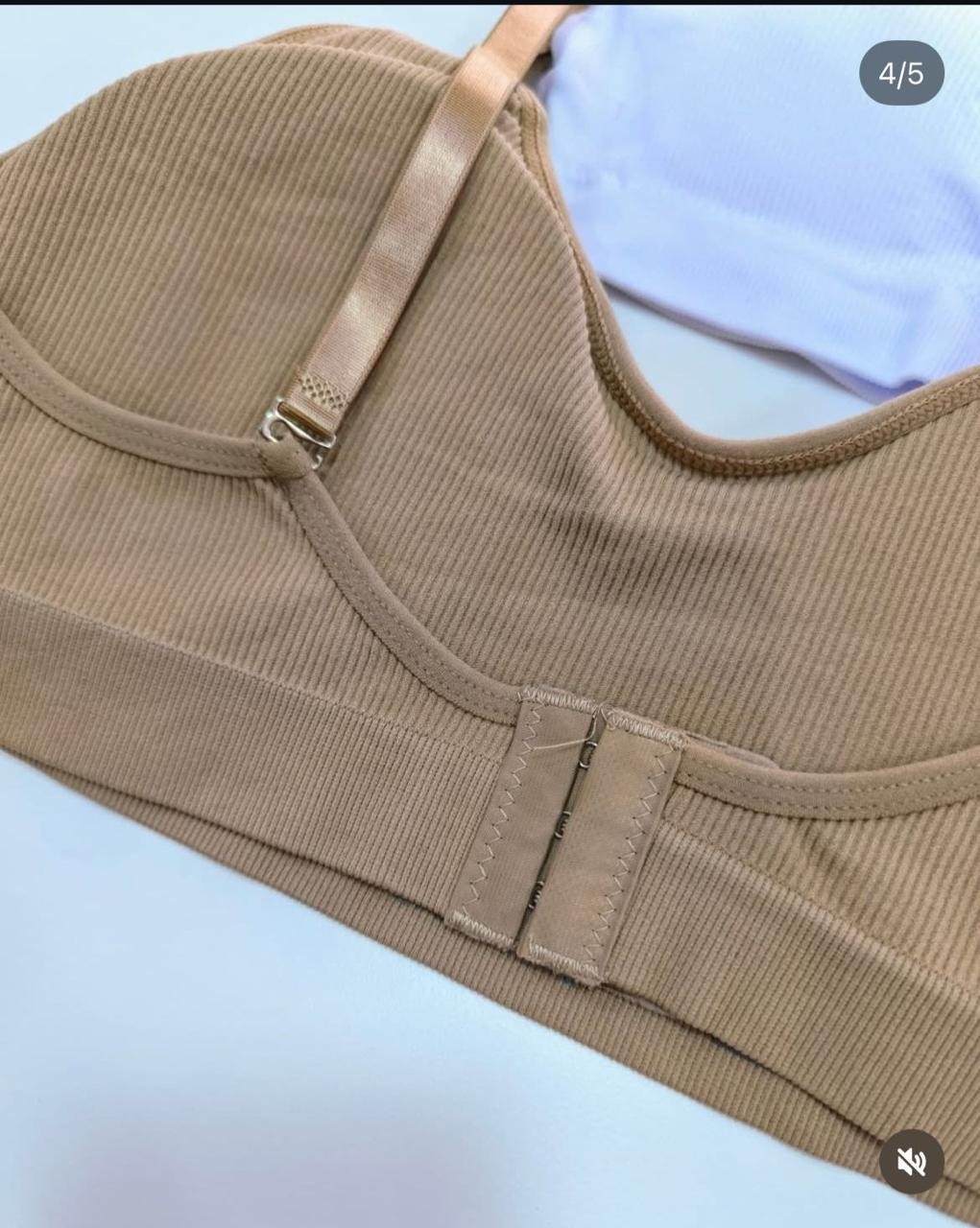 Tops Microfibra Morley con Broche - Imagen 3