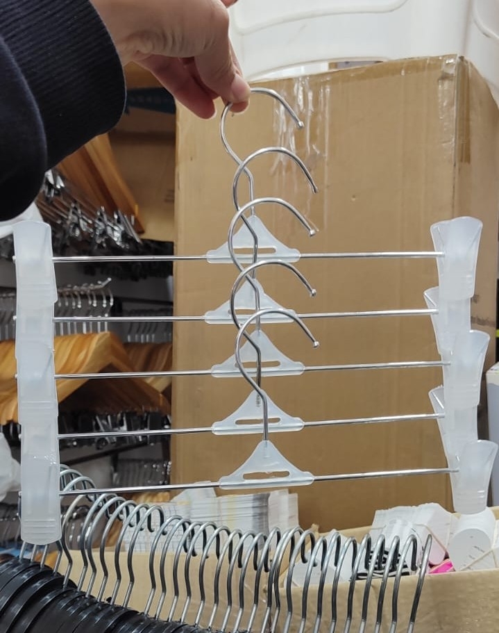 Perchas Broche Transparentes Adulto - Imagen 2