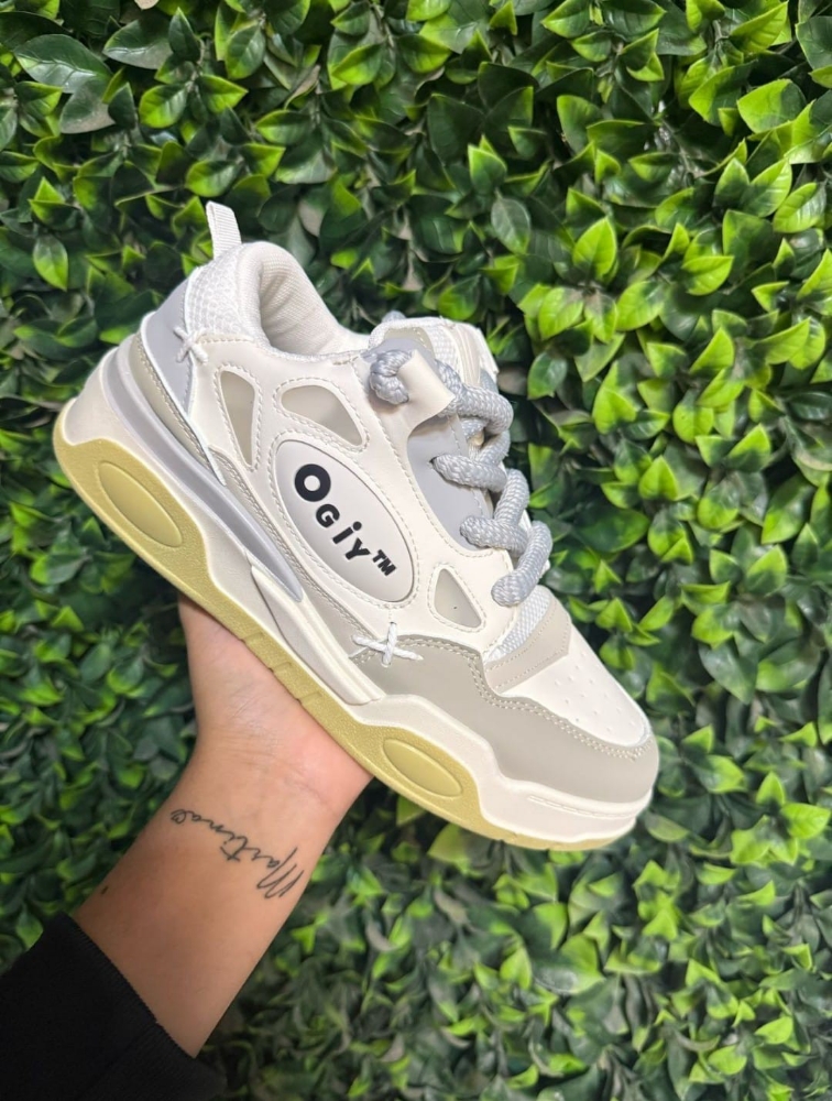 Zapatillas Ogiy - Imagen 2