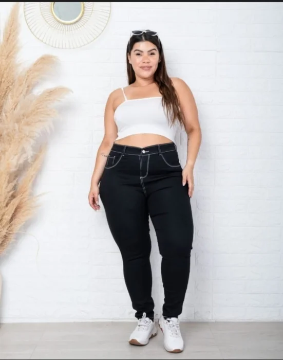 Talles Especiales Negro C/hilo Blanco Dama