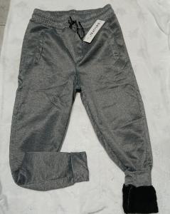 Jogger con Piel Importado