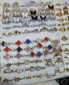 Anillos