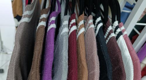 Sweater Cuello V de Bremer Universitario - Miniatura 2