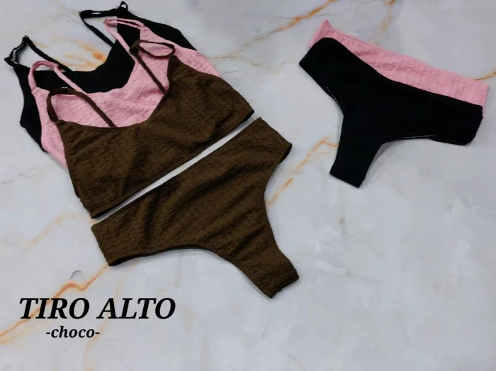 Bikinis Tiro Alto Choco