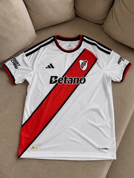 Remeras River 2026