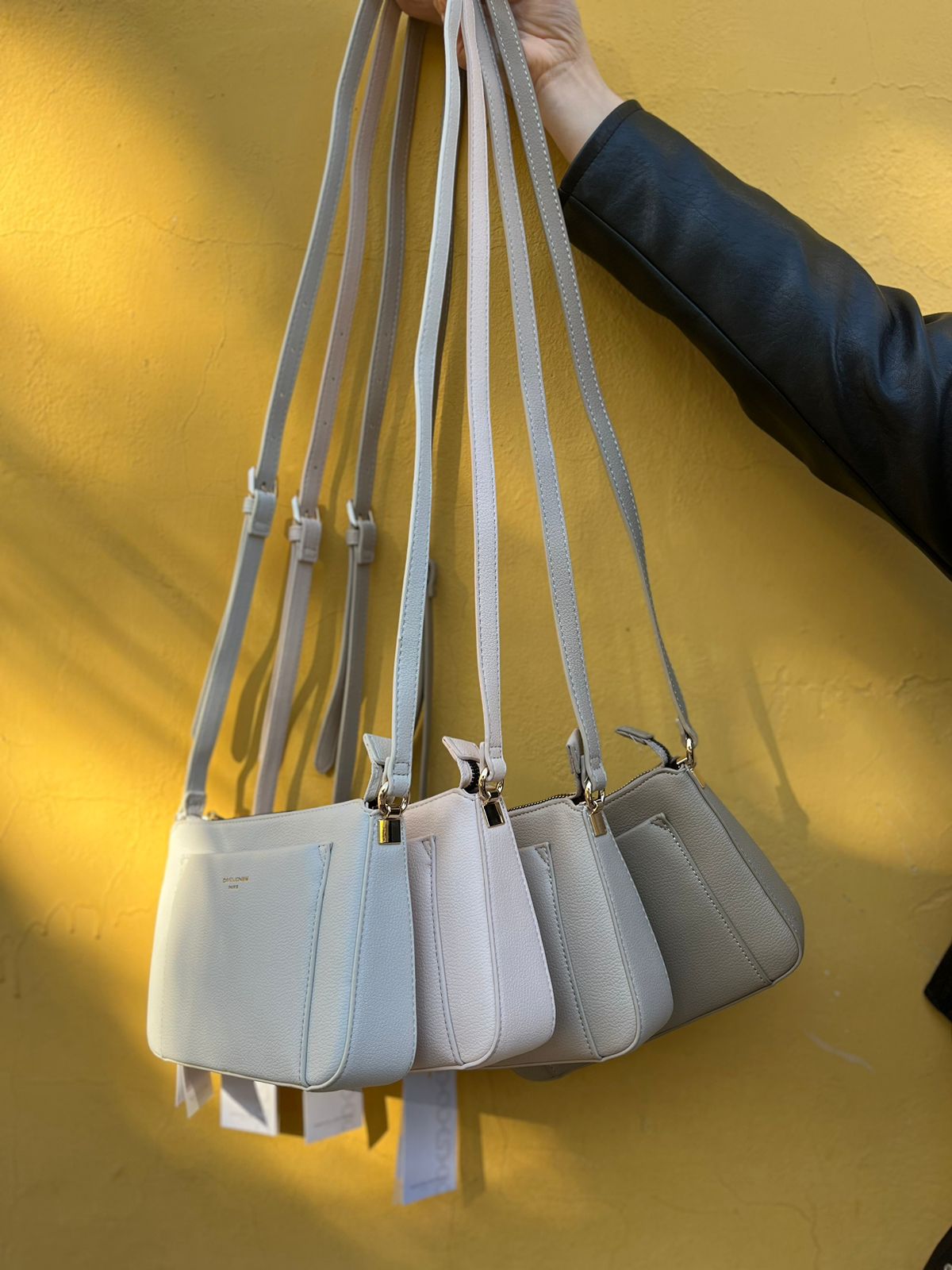 Cartera Dj7336 - bb11437d-5084-4233-8d2b-a54758002076.jpg