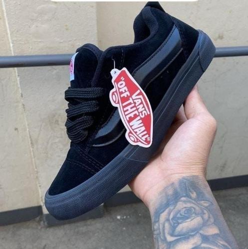 Vans Knu