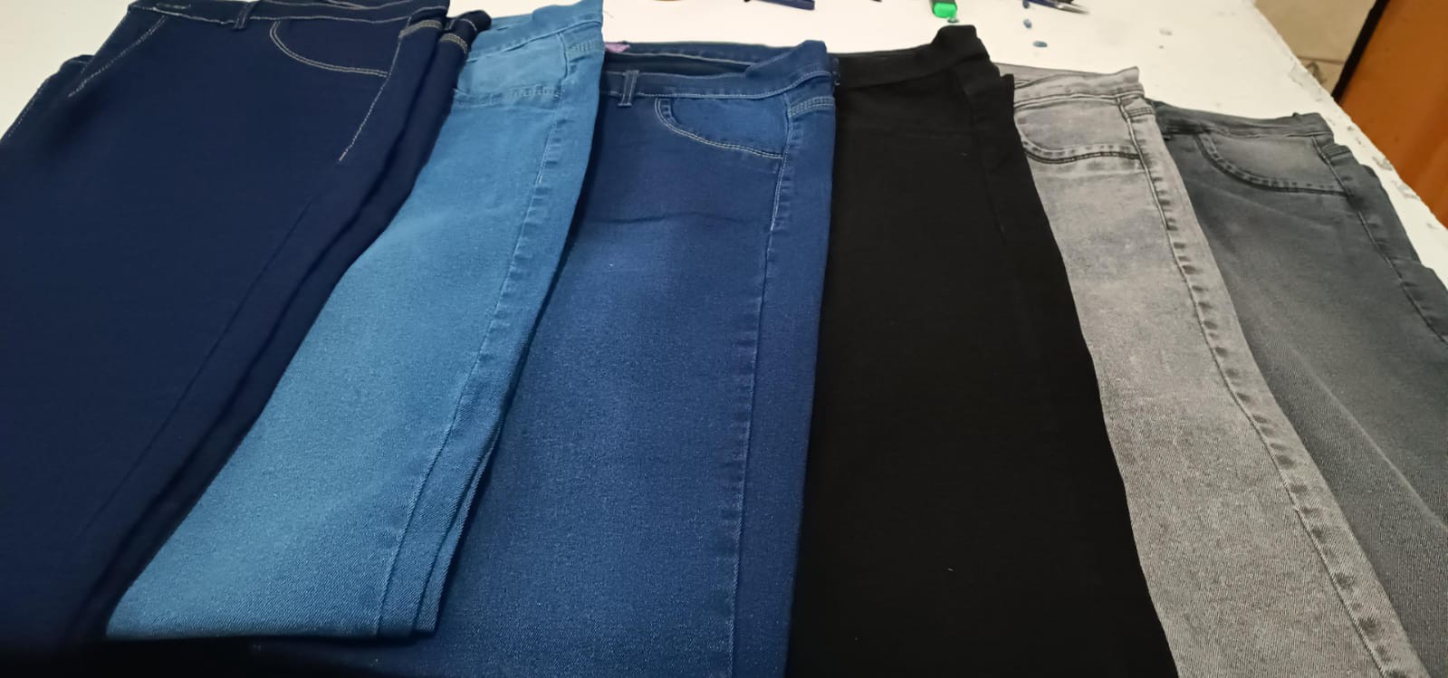 Pantalon Jeans Elastizado Recto Especiales y Super Especials - Imagen 2
