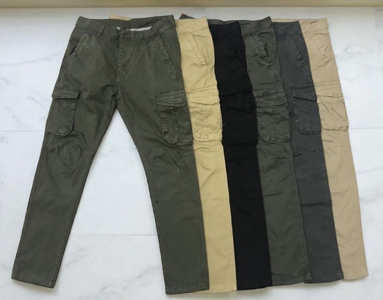 Pantalón Cargo de Gabardina - Imagen 3
