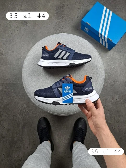 Adidasbicolor