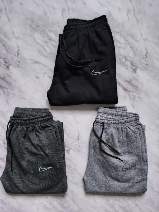 Jogger Nike Frisado