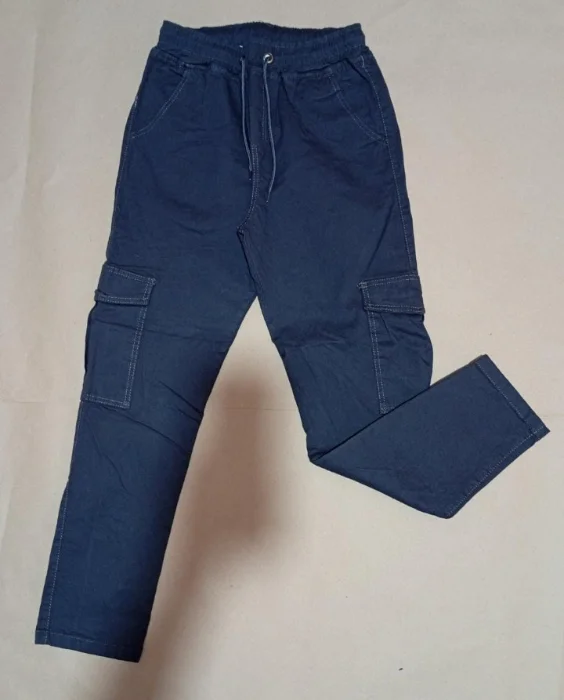 Pantalón Cargo con Elástico en la Cintura y Recto