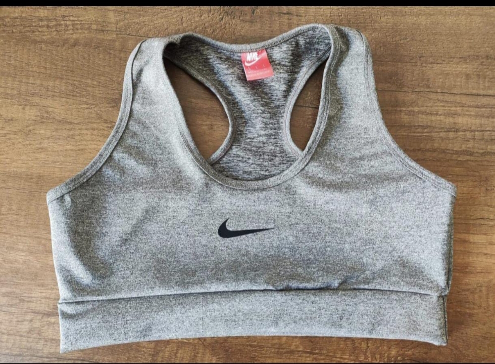 Top Deportivo Nike Tiras Gruesas - Imagen 3