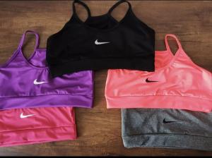 Top Nike Tiras Finas