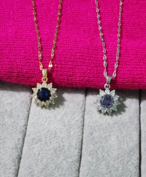 Cadena con Dije de Acero Dorado