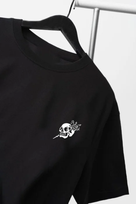 Remeras Cráneo  Logo Bordado Algodón Peinado