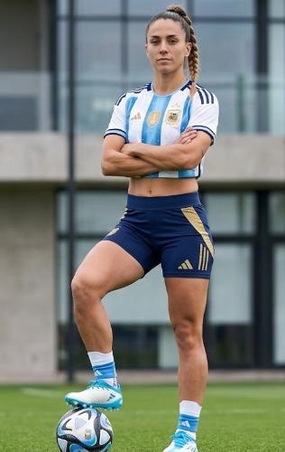 Puperas Bordadas de Argentina