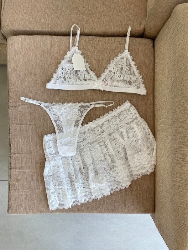 Conjunto Erótico de 3 Piezas con Pollera - Imagen 6