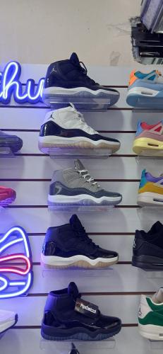 Jordan Retro 11