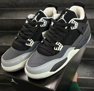 Jordan Retro 4 Blackgrey