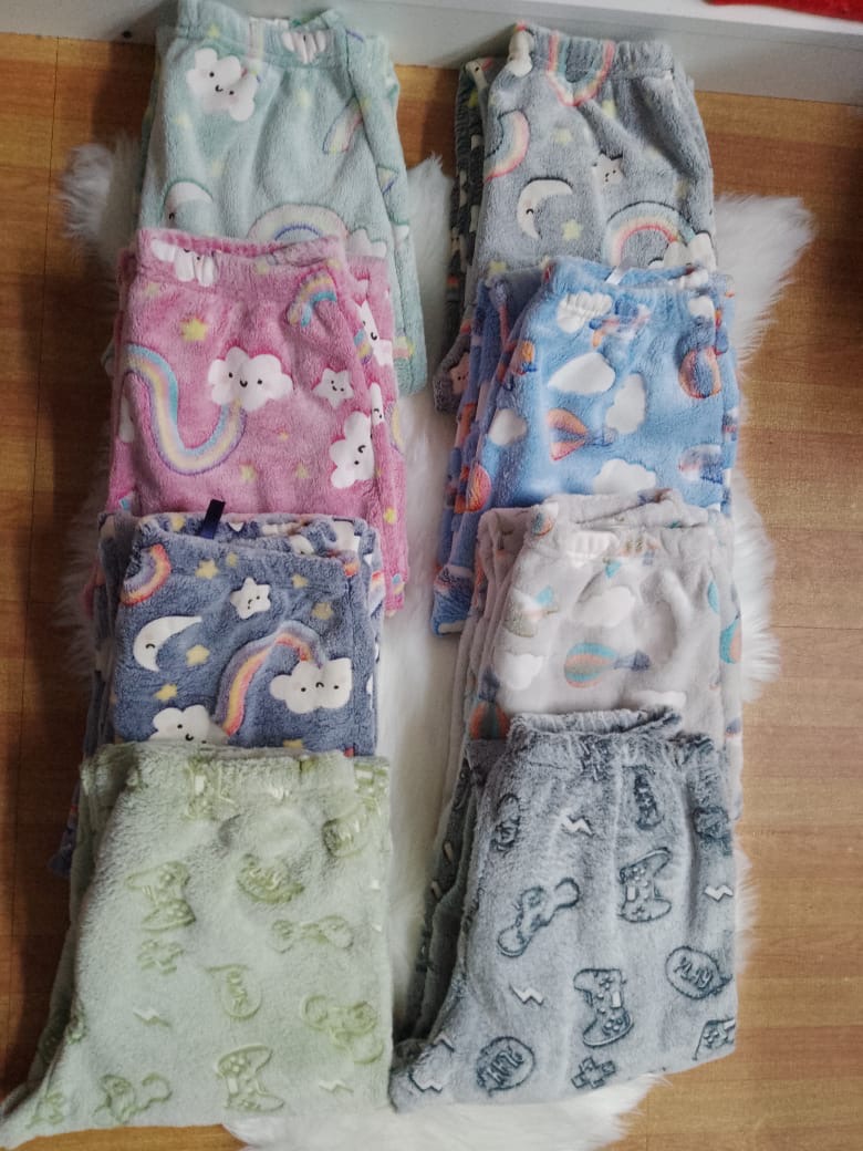 Pijamas Luminosos - 47099197-d887-4624-af91-8b68f11df5b8.jpeg