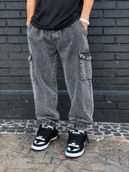 Jeans Cargo  con Puño Hombre