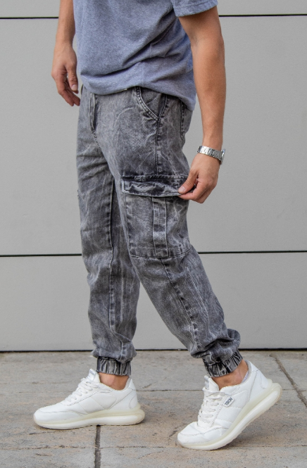 Jeans Cargo con Puño Hombre - Captura%20de%20pantalla%202026-07-20%20170454.png