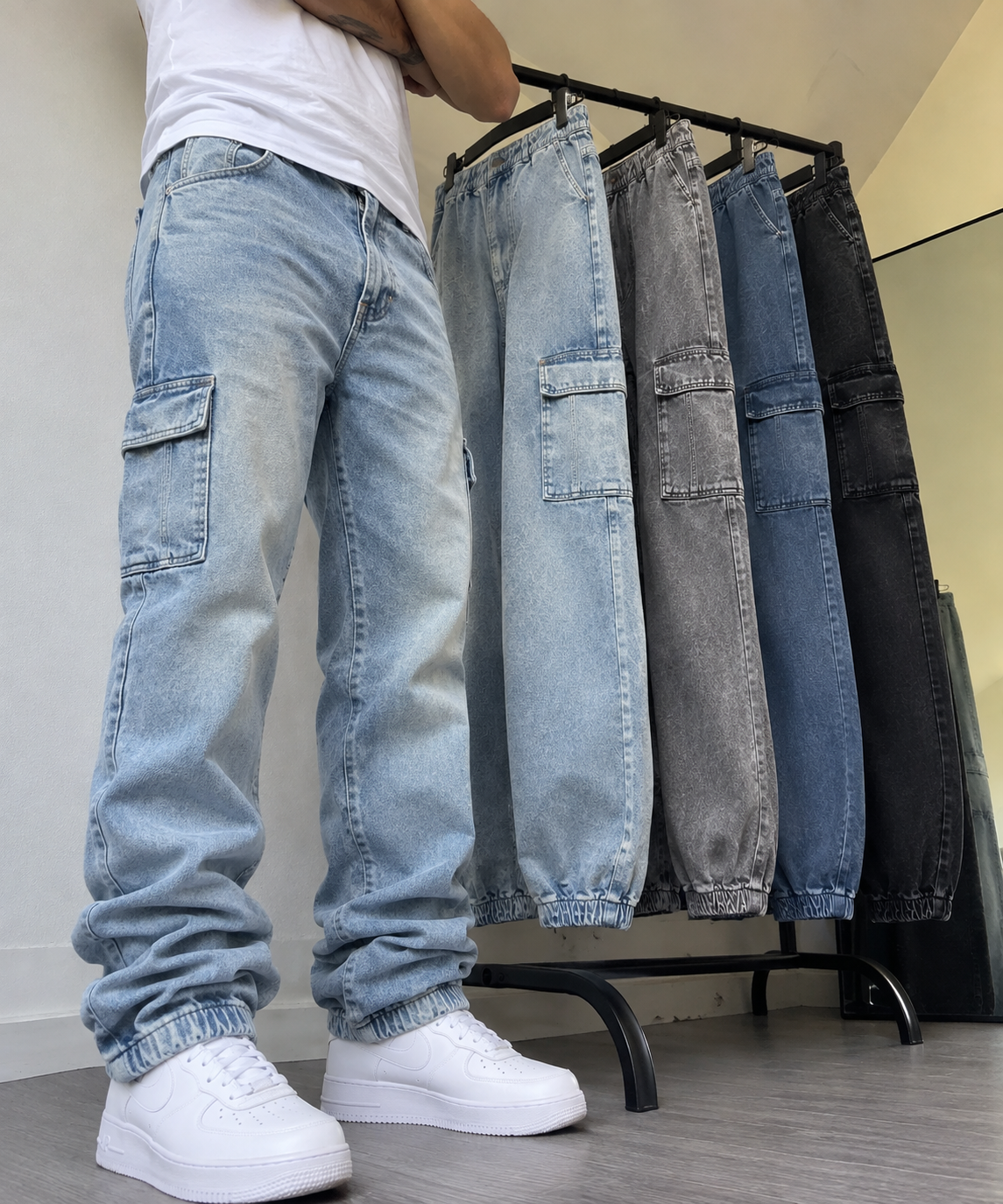 Jeans Cargo  con Puño Hombre - 125C2A77-5FBA-4994-B81A-F36236CD44E1.png